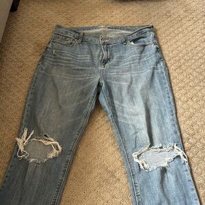 Light wash Mid rise Boyfriend Jeans